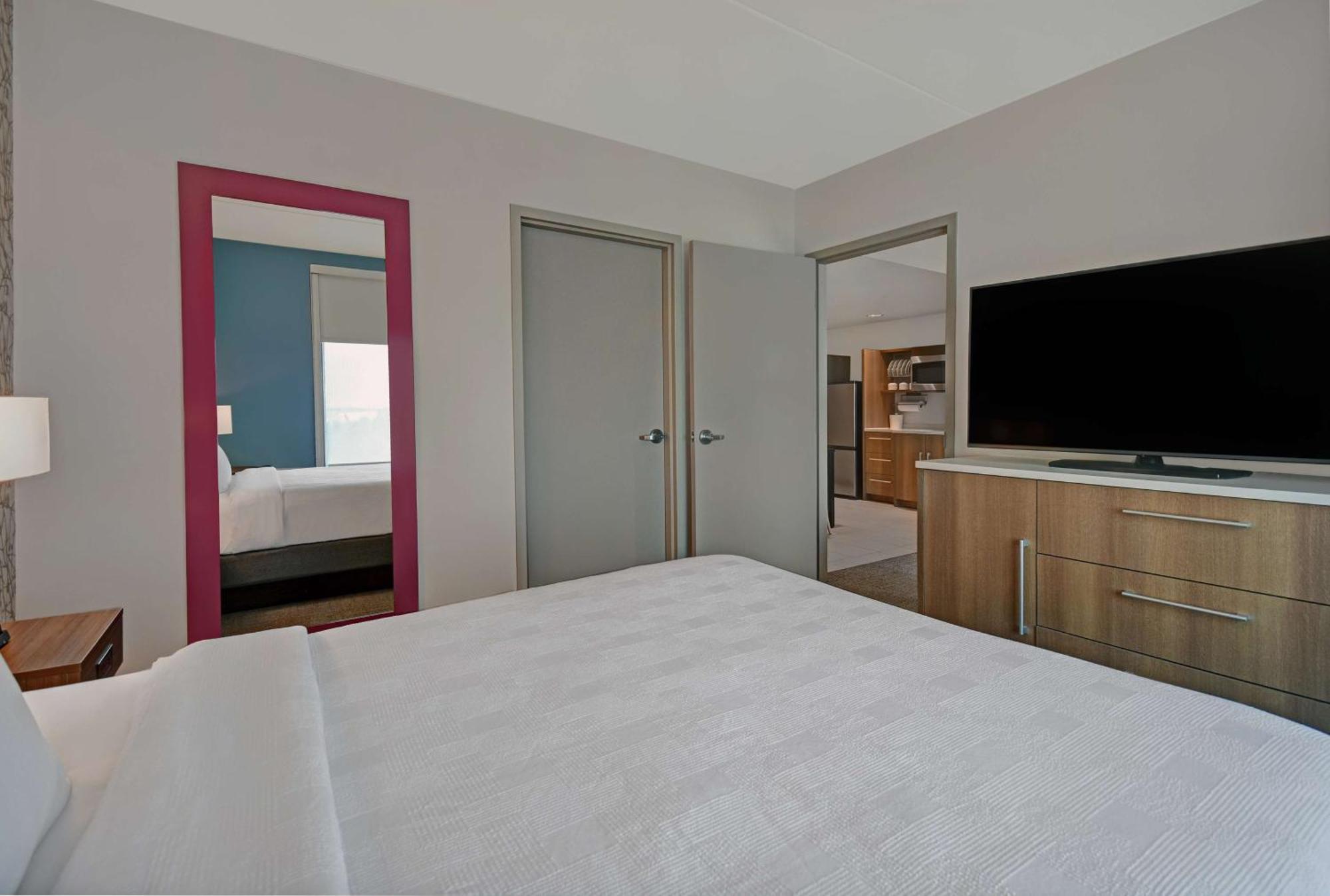 Suite Lit Queen-Size 1 Chambre