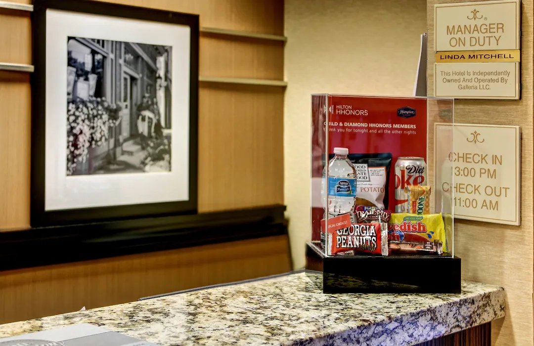 Hampton Inn & Suites Atlanta-Galleria-1