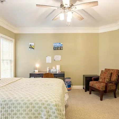Private Master Room Downtown Atlanta-3