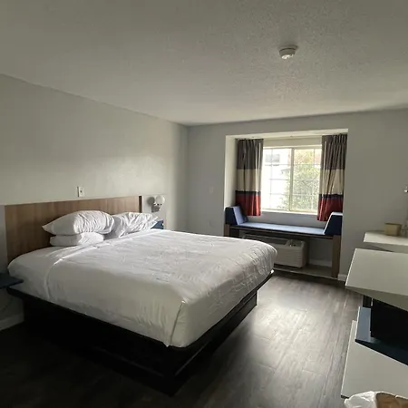 Microtel Inn By Wyndham Atlanta Airport-3